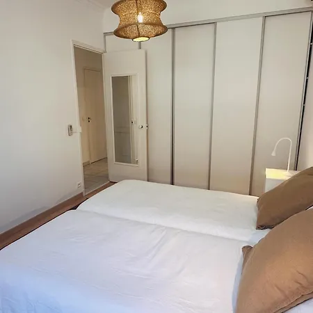 Bright One Bedroom In The Center Of Cannes13 Minutes Walk To The Palais Des Festivals - 2290 Cannes